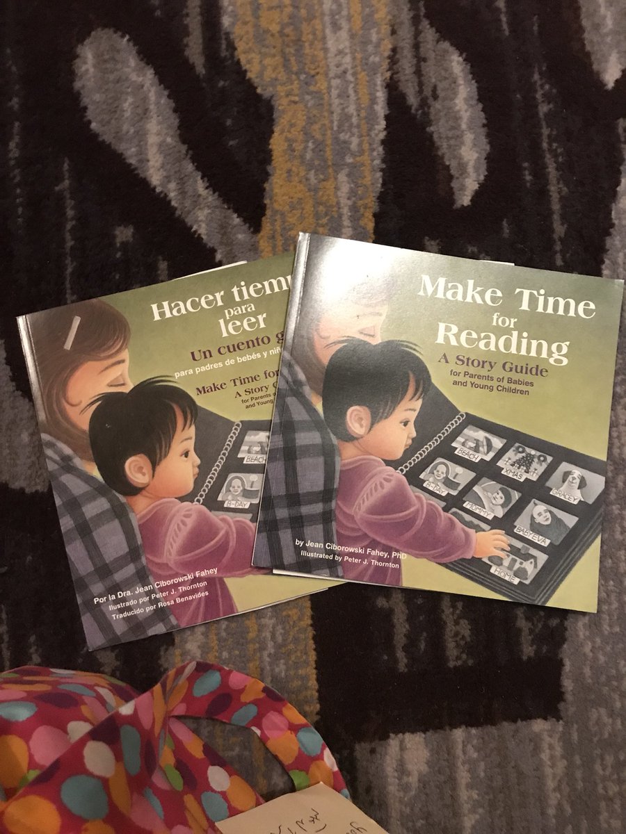 eilzabeth_m's tweet photo. #NCFL2017 Books designed to empower parents to help their children be ready to read. #earlychildhood https://t.co/a2oyFCdj8U