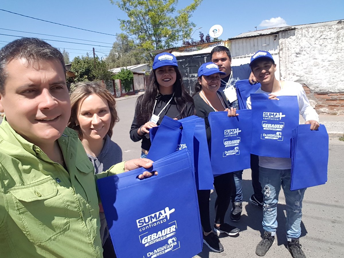 EduardoEduvet's tweet photo. Brigadistas y vecinos Villa Angelmo 2 de #SanBernardo, #Confianza #Apoyo #Cariño con #DoctorMontoya #AperraContigo #MontoyaCore #F116 https://t.co/PuVxyt9dWs