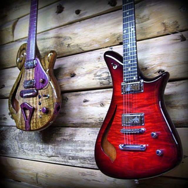 ChristianB_DEV's tweet photo. @charlesrandall My baby is on the left. The Midi-Mistress. MagicWandGuitars https://t.co/JicIZsghRk