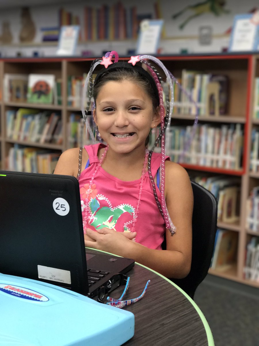 KreinhopCoding's tweet image. #GirlsWhoCode #WolfpackCODE #KhopP2P @KreinhopKISD