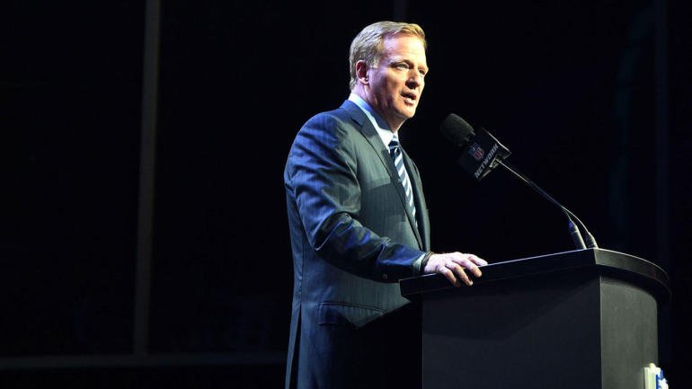 #Top_Stories Roger Goodell pens letter to NFL teams regarding national anthem protests - CBSSports.com goo.gl/AoU84p