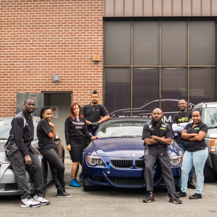 dickysmallsauto's tweet photo. Meet the team of welcoming automotive experts who'll treat you like family. https://t.co/ausLlnzneC