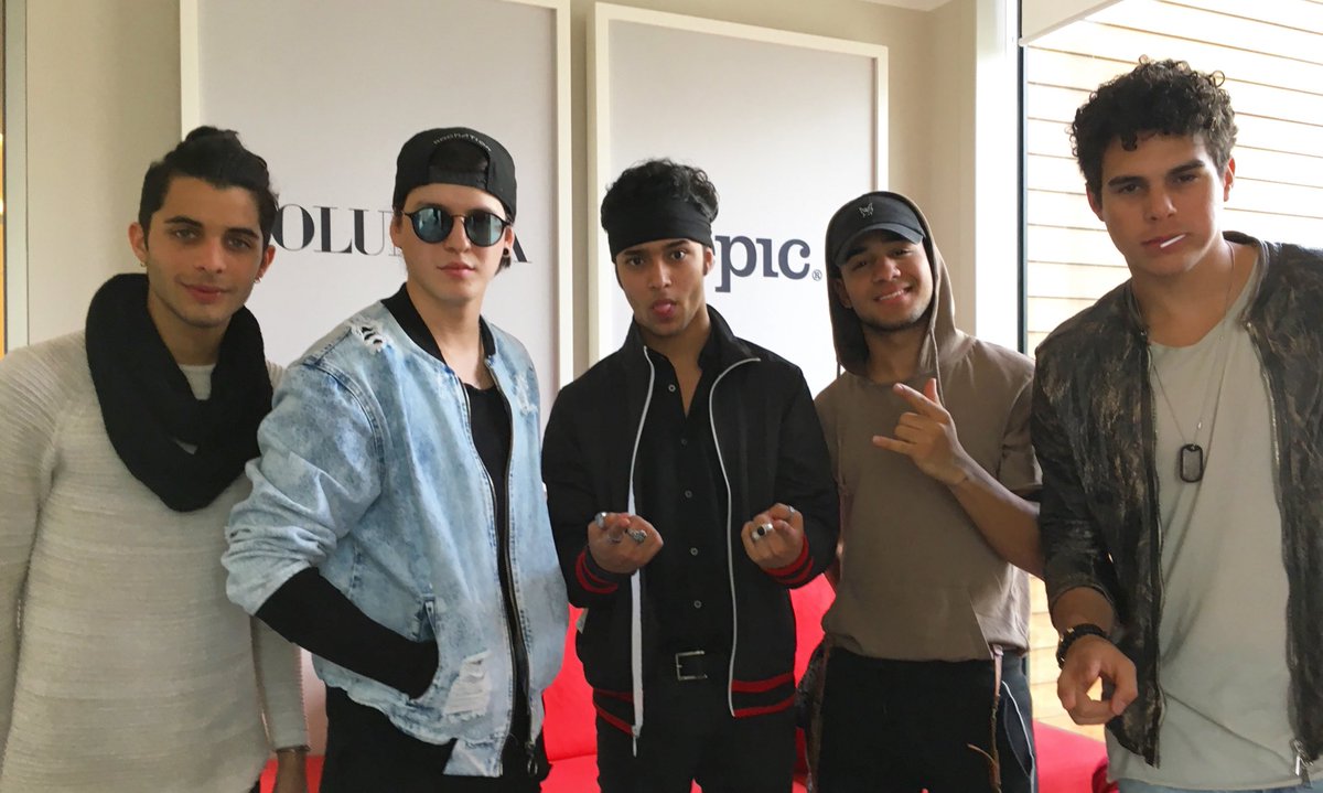 SonyMusicItaly's tweet photo. Non perdete l’intervista dei @CNCOmusic a @105MiCasa! Alle 18.15 su @Radio105 💥

#cnco #CNCOwners #MASALLATOUR https://t.co/E8RwLxYdBd