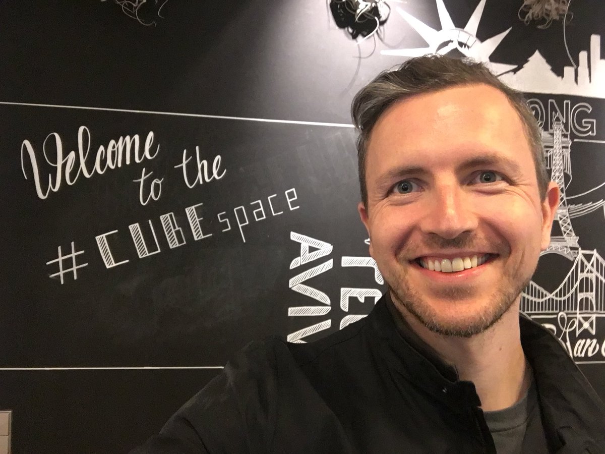 Visiting @CUBEConnects today. Very interesting ;-) <a href="/DellEMC/">Dell EMC</a>, <a href="/Volkswagen/">Volkswagen News</a>, <a href="/Bayer/">Bayer AG</a> and others cooperate with Startups here.