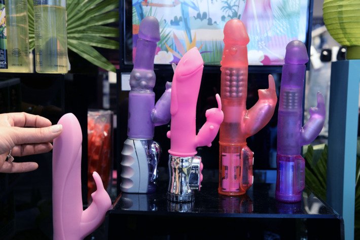 adamandeve's tweet photo. Kinky Thieves Steal $60,000 Worth of Sex Toys https://t.co/kKMlcohVwI https://t.co/98WpzkZwwp