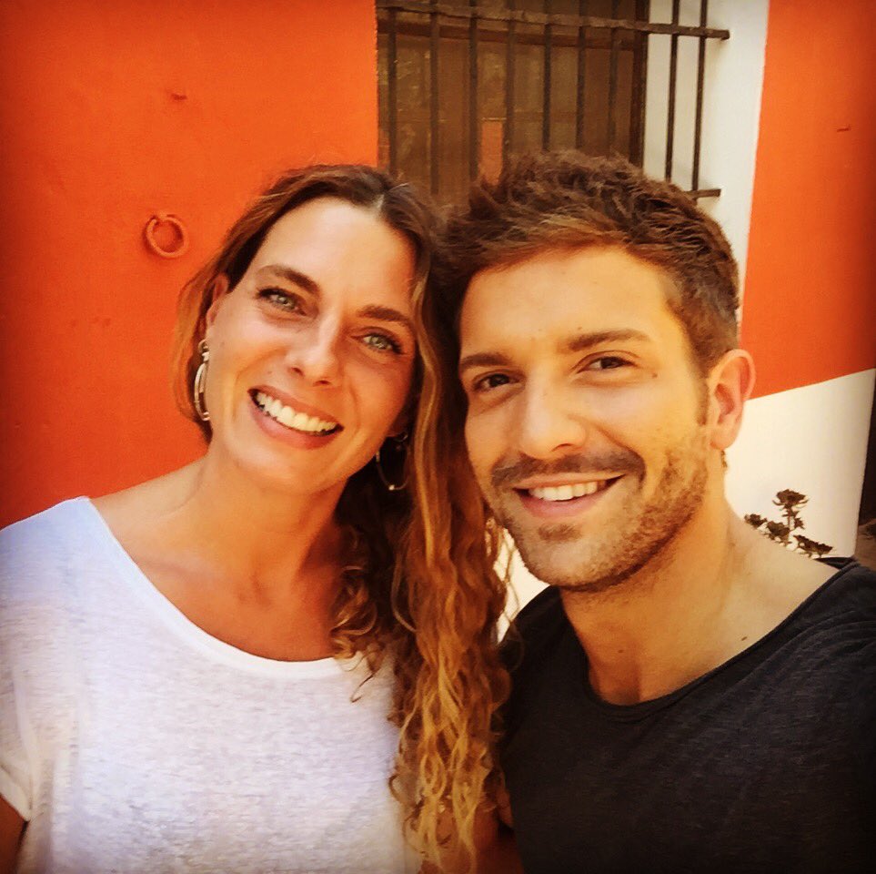 Esta noche en <a href="/micasaeslatuya/">Mi casa es la tuya</a> estamos con <a href="/pabloalboran/">Pablo Alborán</a> ,por favor!Se puede ser más monada? Pues no!!! 😘 <a href="/BertinOsborne/">Bertín Osborne</a> <a href="/telecincoes/">Telecinco</a>