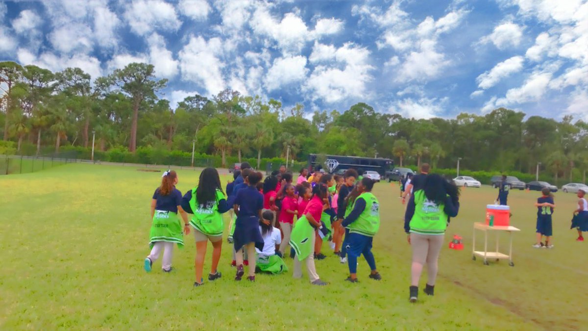 centpalmsharks's tweet photo. Proud of our flag football boys despite losing yesterday in the playoffs! #madeusproud Go Sharks! Way to go cheer and step! #spirit https://t.co/sYHTxqAYY4