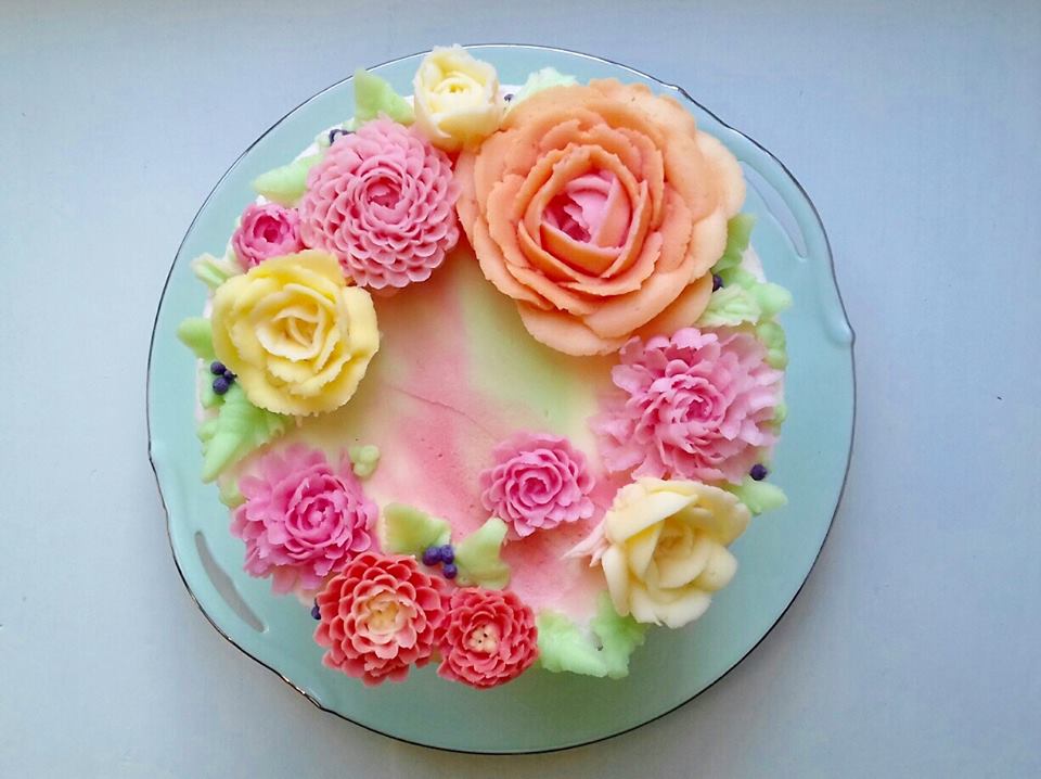 graceandclover1's tweet photo. cakes on display at @Dottyscakes new unit in #lambsyard #bradfordonavon opening soon....watch this space! @BusinessBoA @BonVivantBoA #cake https://t.co/FraI5r1isQ