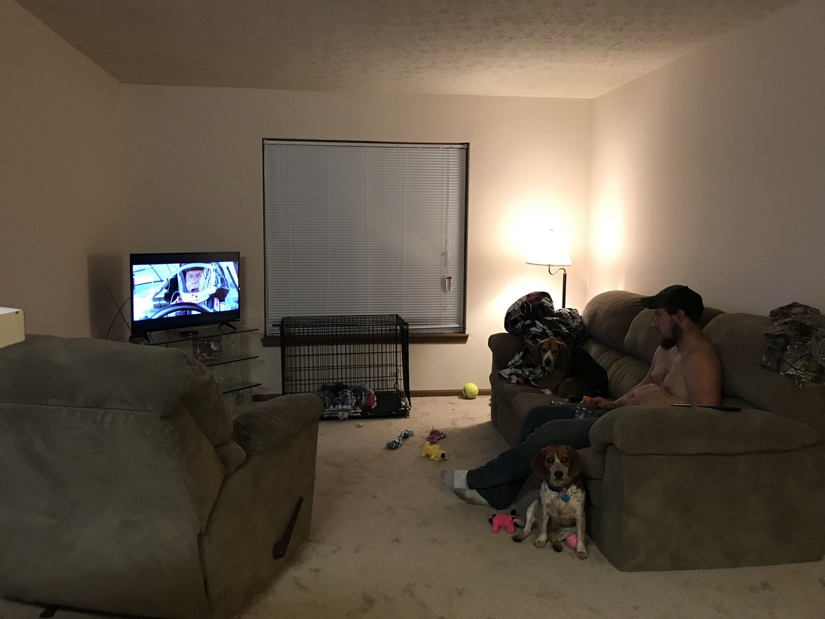 JessicaChampa's tweet photo. New place is coming along nice!!!! https://t.co/F18lSFk1nQ