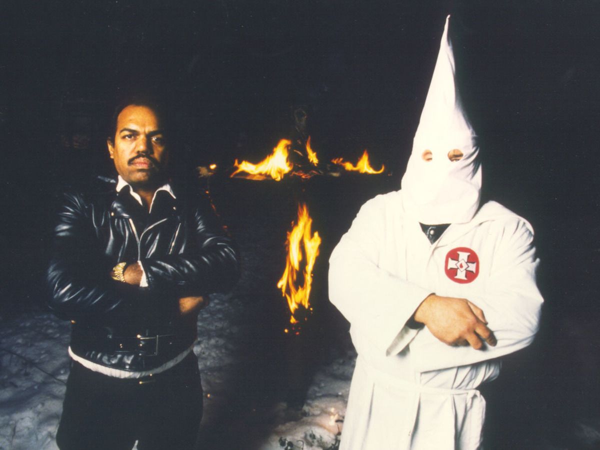 Rebsongigs's tweet photo. This guy proves that segregation and racism go hand in hand -convinced 200 KKK members to give up their robes #hero https://t.co/HEX5p3H0vi https://t.co/shoAGoDcmb