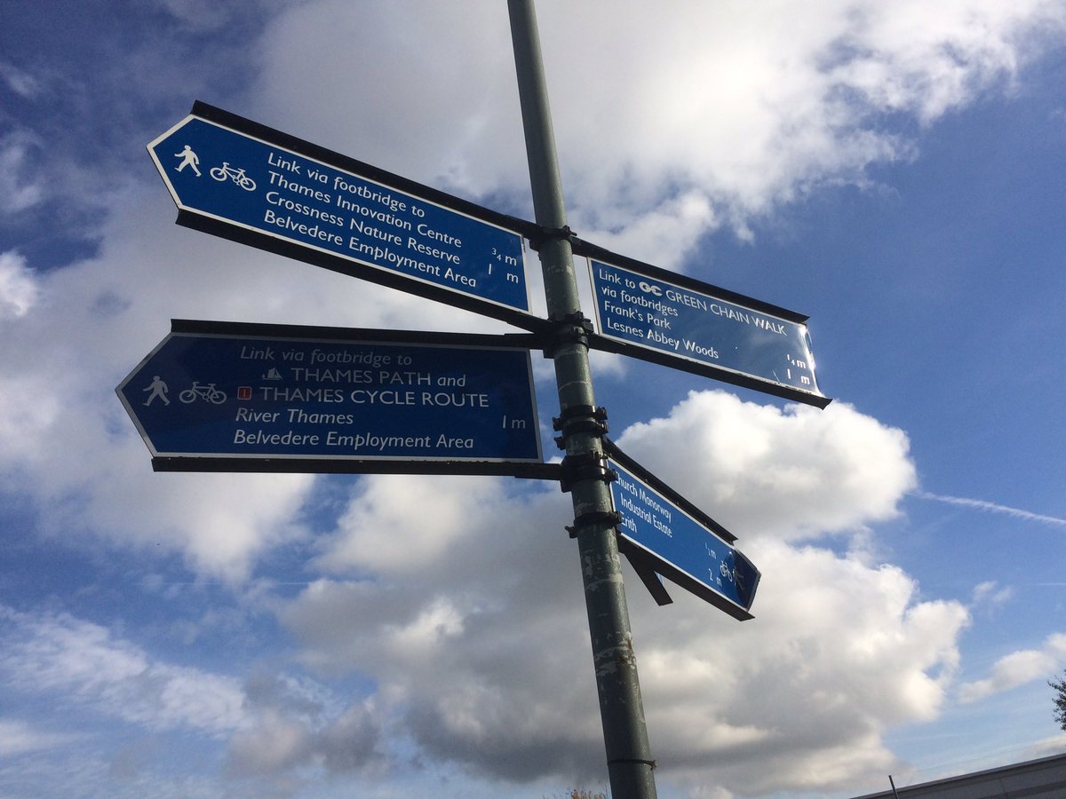 KSinclairBWB's tweet photo. Warm sunny day on site in #London https://t.co/CgrKch2Mjx