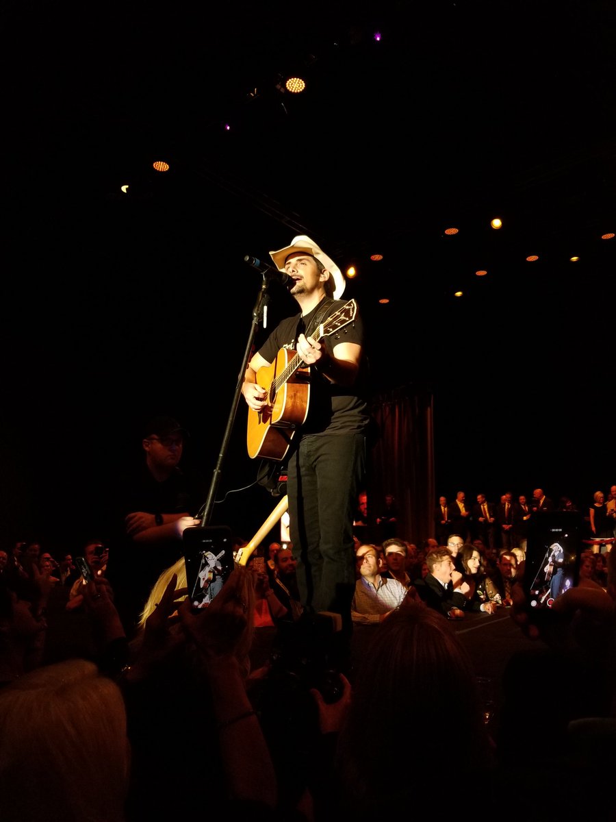 withvector's tweet photo. The incredibly talented @BradPaisley putting on one heck of a show at the @truckingdotorg #ATAmce2017. https://t.co/PBzJ4yk7zU