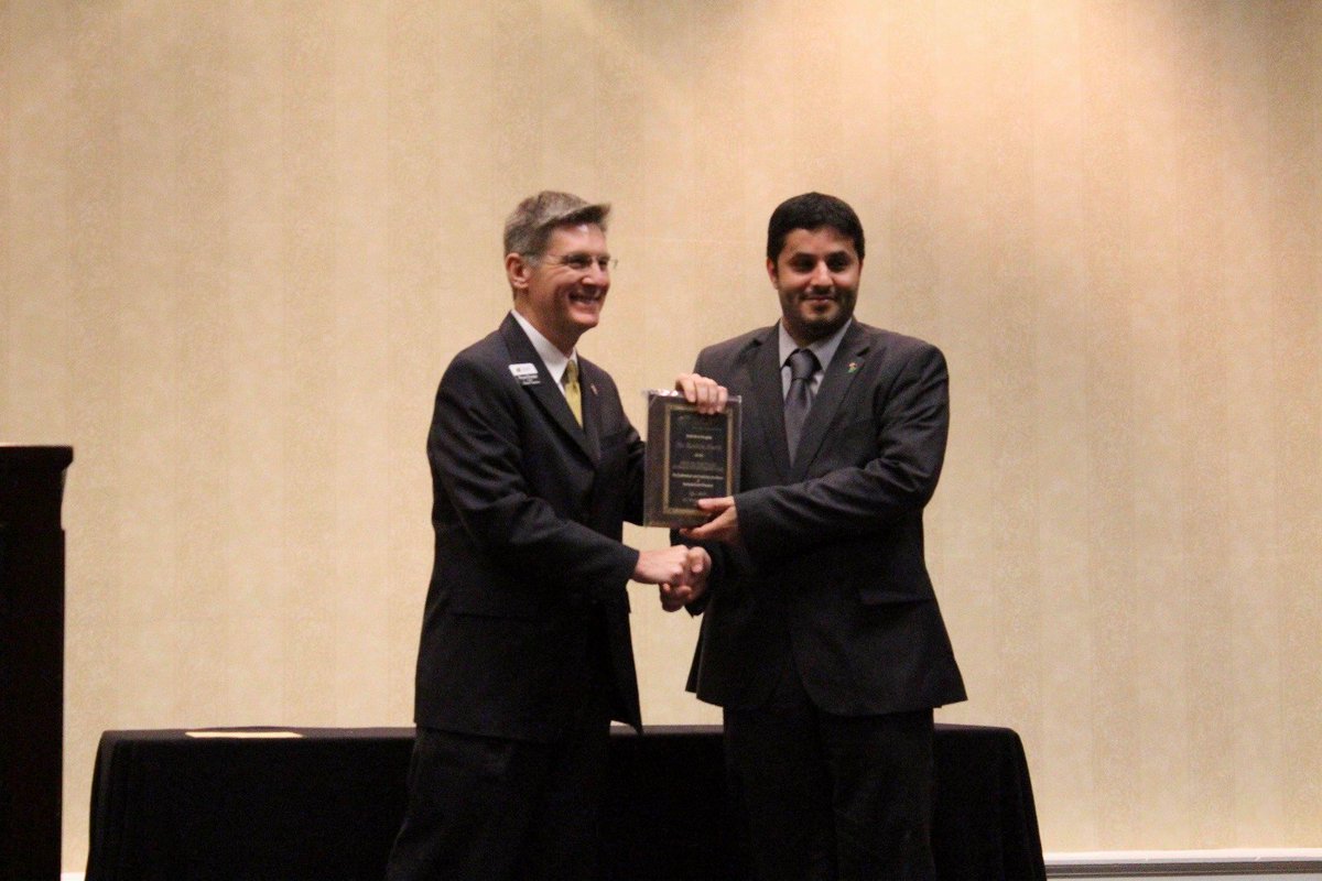 ima804's tweet image. الحمدلله حصلت على درجة الامتياز وافضل خريج لمرحلة الدكتوراة على جميع اقسام الهندسة بجامعة ويشتا ستيت في البحث العلمي.