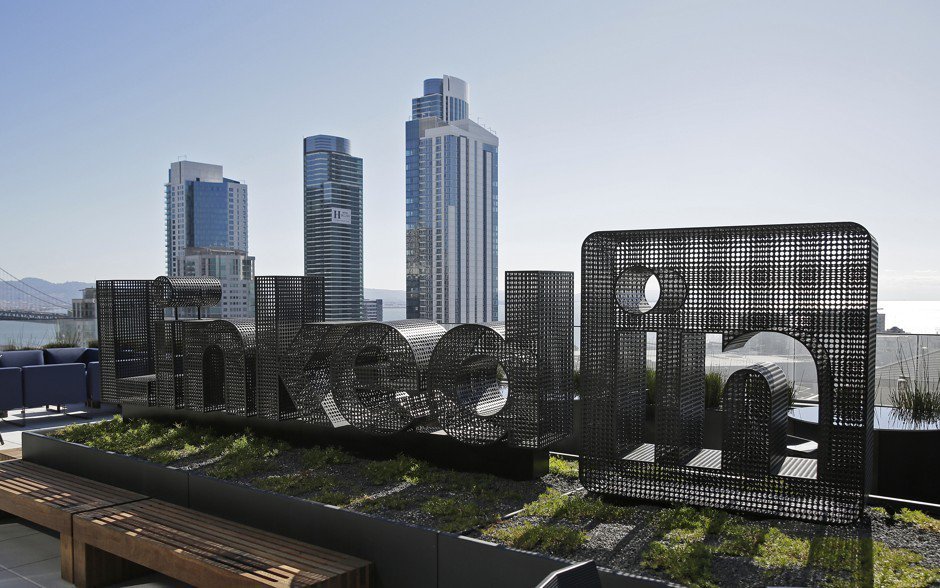 CityLab's tweet photo. It's time for big tech to step up for cities https://t.co/RTzMmbsFTr https://t.co/mRkDupm3aX