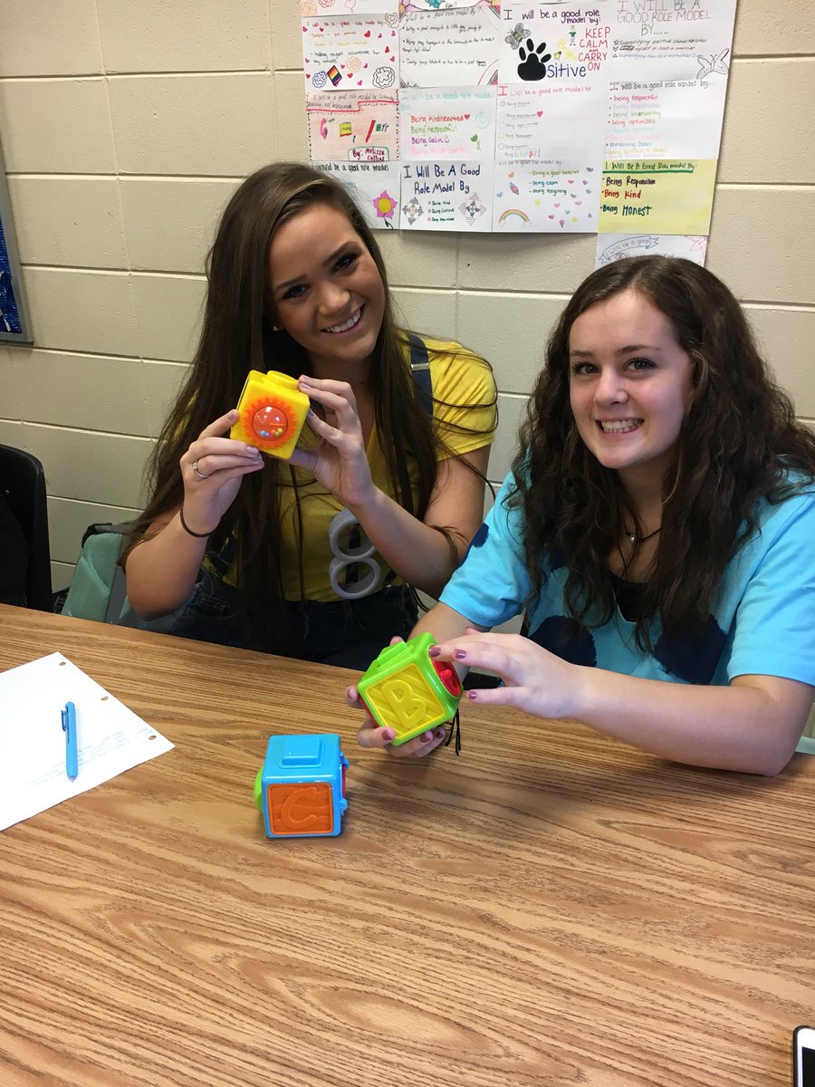 Amy_LLewis's tweet photo. ECE I is checking out toys today. Are the developmentally appropriate? Are they safe? #Toyexperts #WEareRH #RHCTAE https://t.co/Sao7vmYfVz