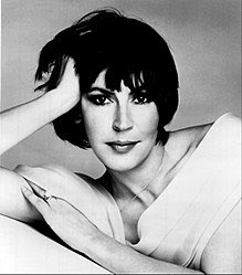 Happy Birthday to singer Helen Reddy, born Oct 25th 1941 