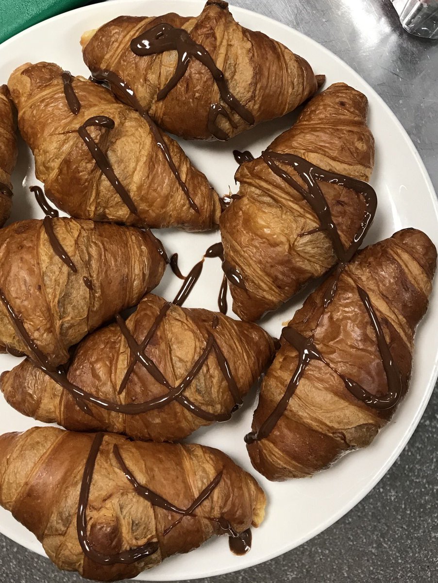 Yogurt &amp; oats cup and custard chocolate croissant @piblackfriars #bigbreakfastfocus @R4chelMcKeeman <a href="/LAhMostloved/">LAhMostloved</a>