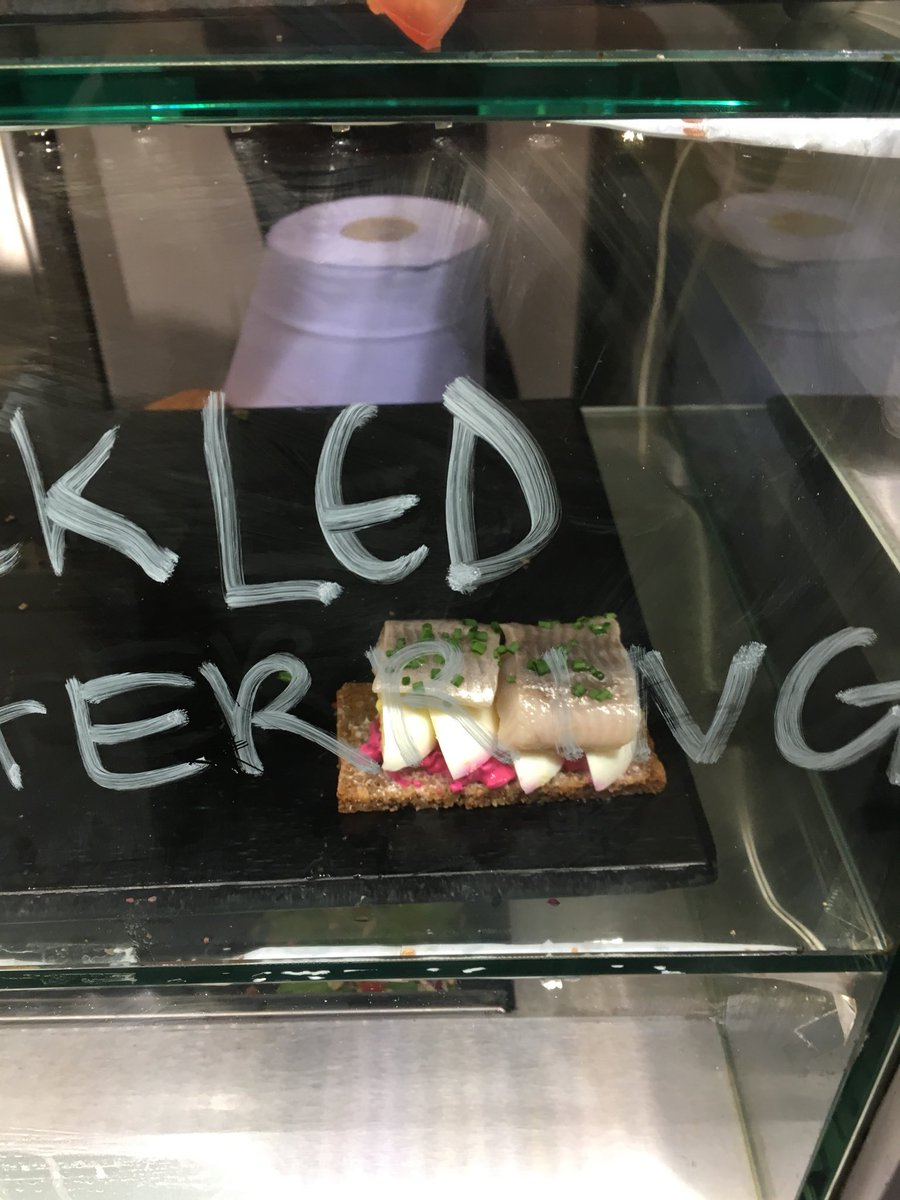 Juicy_Fish's tweet photo. One left @Scanditwitchen !! Yasssssss #pickledherring #juicyfish https://t.co/kDcmidcl0n