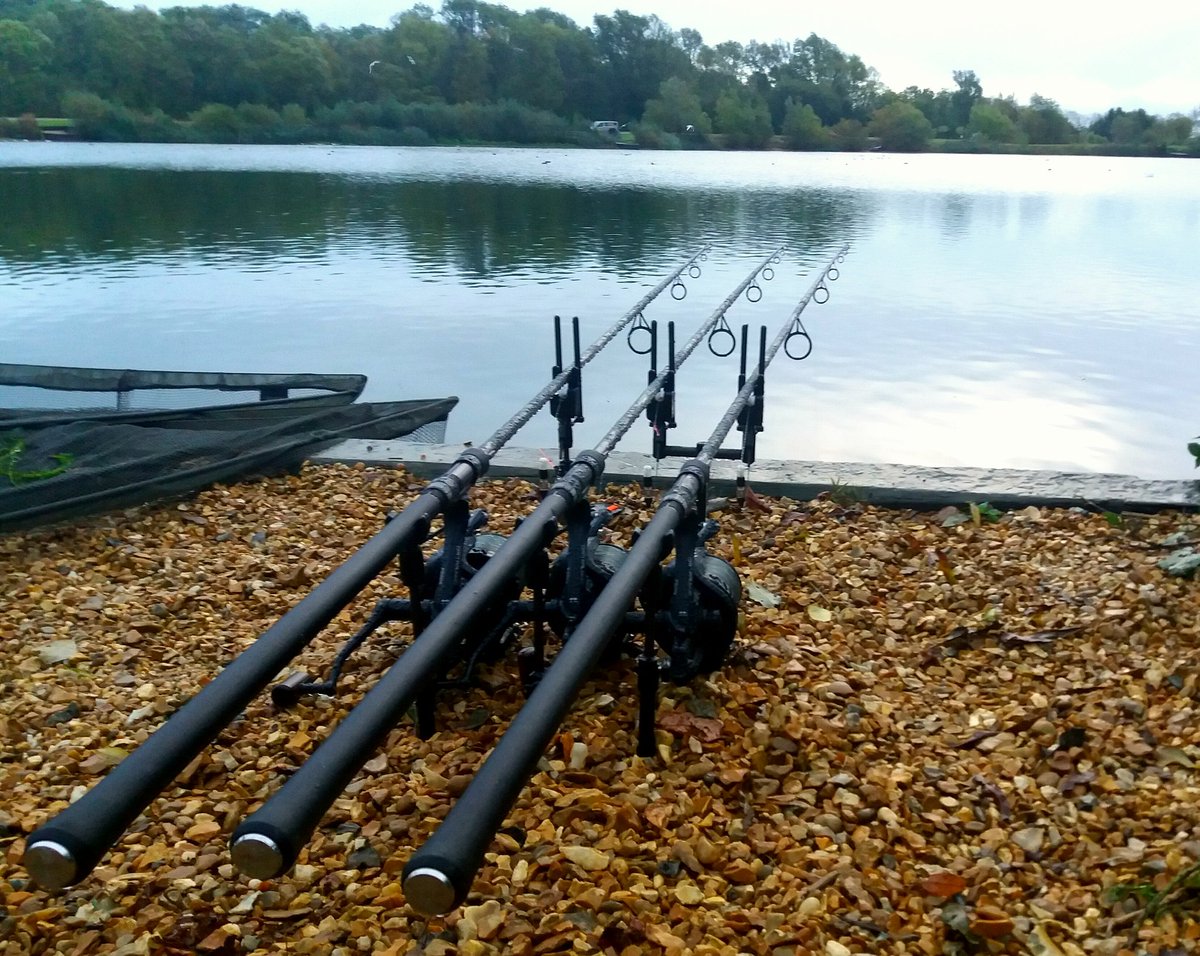 EddyStocker's tweet photo. The calm after the storm and mayhem 😆🐳 rods rocking #hydrabaits #liverpro #hex #unit @hydrabaits @JAG_Fishing @espcarpgear @GardnerTackle https://t.co/a9vFDGZdSd
