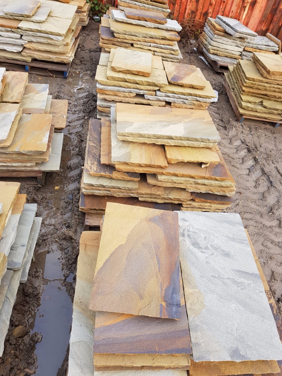 randandasquith's tweet image. *NEW PRODUCT* Fly Flats Flags available @randandasquith 
#yorkstone #natural #stone #flags #yorkshire