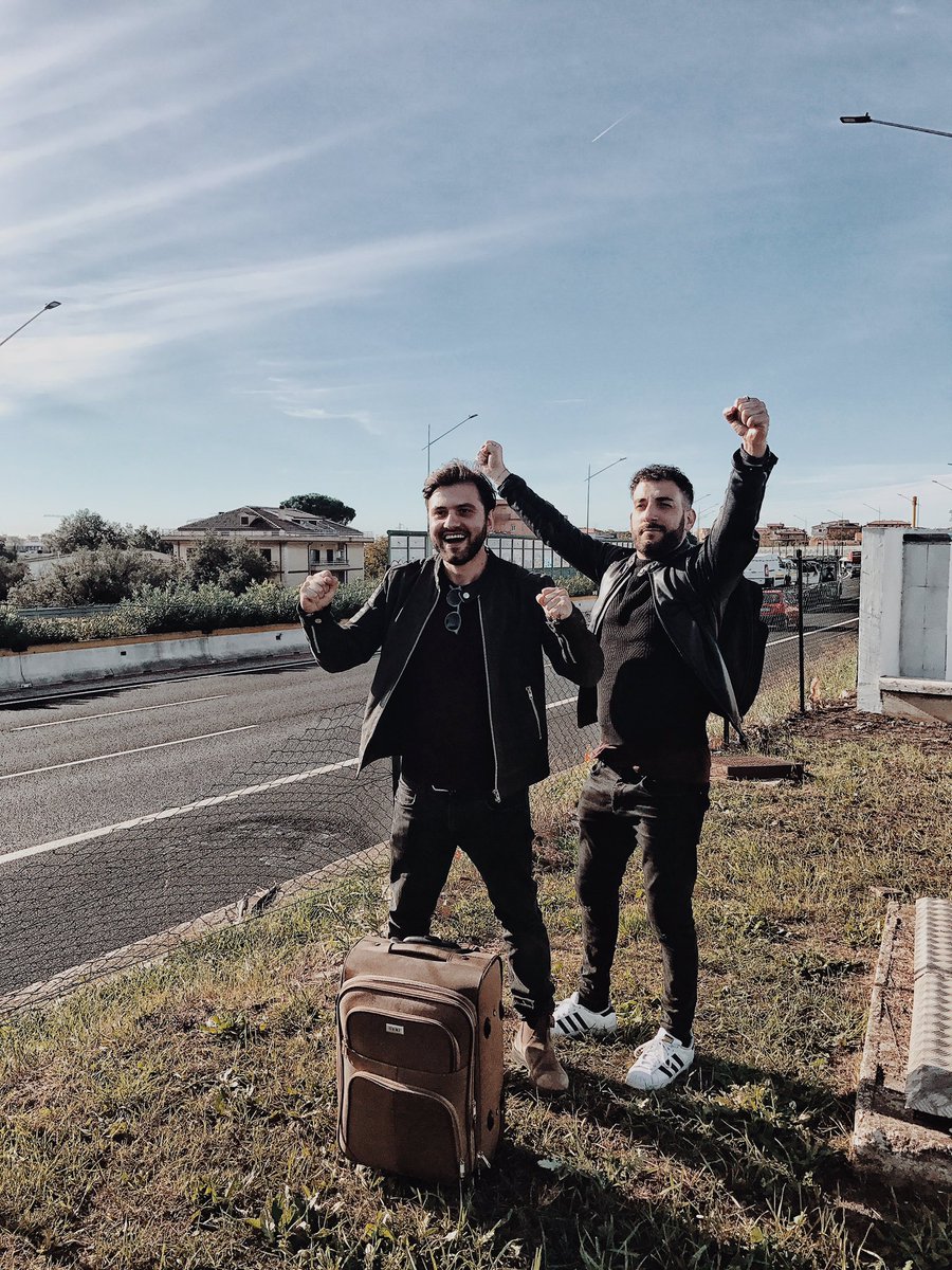 actual_prod's tweet photo. Tornati a Roma! Bloccati sul GRA! Quante volte si può percorrere il raccordo con la macchina elettrica? #inViaggioConEVA @EnelGroupIT https://t.co/p9mXZf9U9a