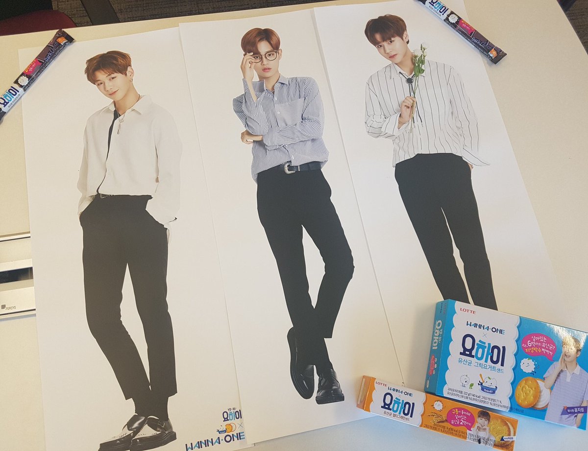 wanna_kang's tweet photo. 곧 나올 워너원 요하이 새 전신 브로마이드
#워너원 #요하이 https://t.co/CLt4f1YxYJ