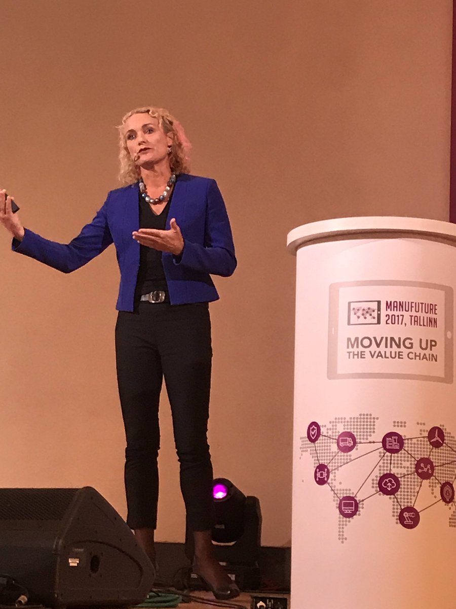 Stahre's tweet photo. Mathea Fammels on new Knowledge and Innovation Communities for Manufacturing and Mobility @manufuture2017 #manufuture @EITeu  @MFammels https://t.co/4NHEnVViRE