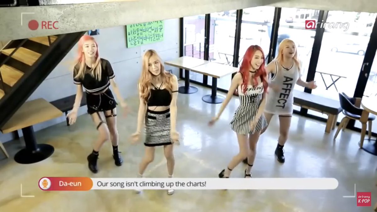 so I watched 2eyes on pops in seoul from 2015