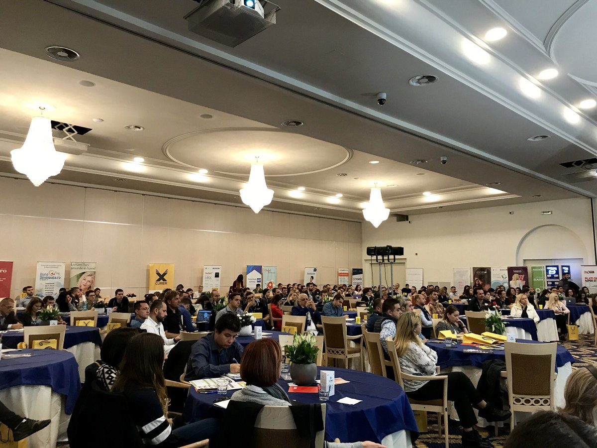 johnathanflewis's tweet photo. RT @eUpton: Great turnout for my talk on ‘Making the most of your website’ for #tecomm #ecommerce @TeCommRo https://t.co/GE4EgJUgKv