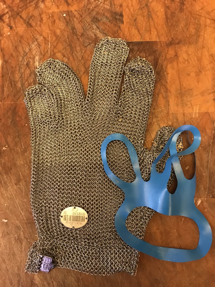 damothebutcher's tweet photo. Today I am very tired so I am taking no chances 🤣🤣 #procutter https://t.co/PGCCuAlRDN