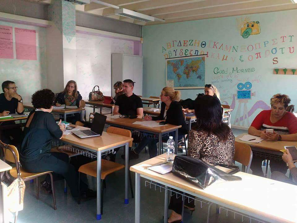 fjcerrato's tweet photo. #safenetizens Los profesores no solo enseñan, también comparten. https://t.co/9LX7IgpAdx