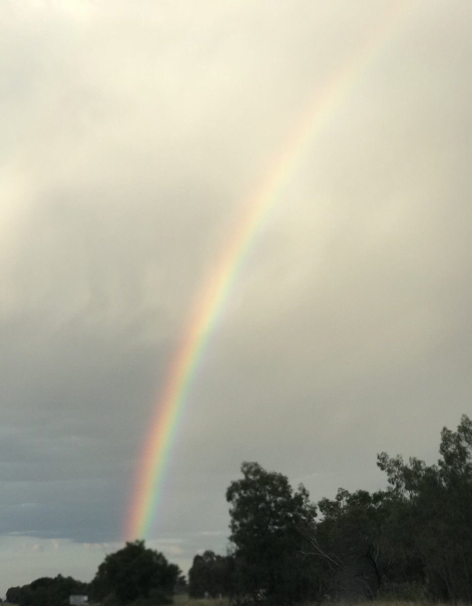 StarVisualsAu's tweet photo. Earlier tonight on the Hume Fwy near #Springhurst #vicweather https://t.co/WPIpeFDPwQ