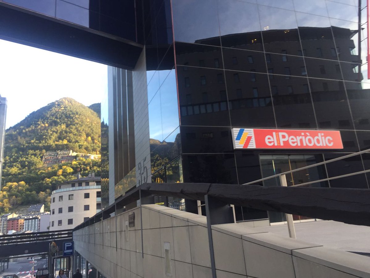 itorrasans's tweet image. Tot a punt per a l'entrevista a @colominas; reptes periodístics i estat de la professió. Gràcies, @mariacucurull per les gestions! #uocpost