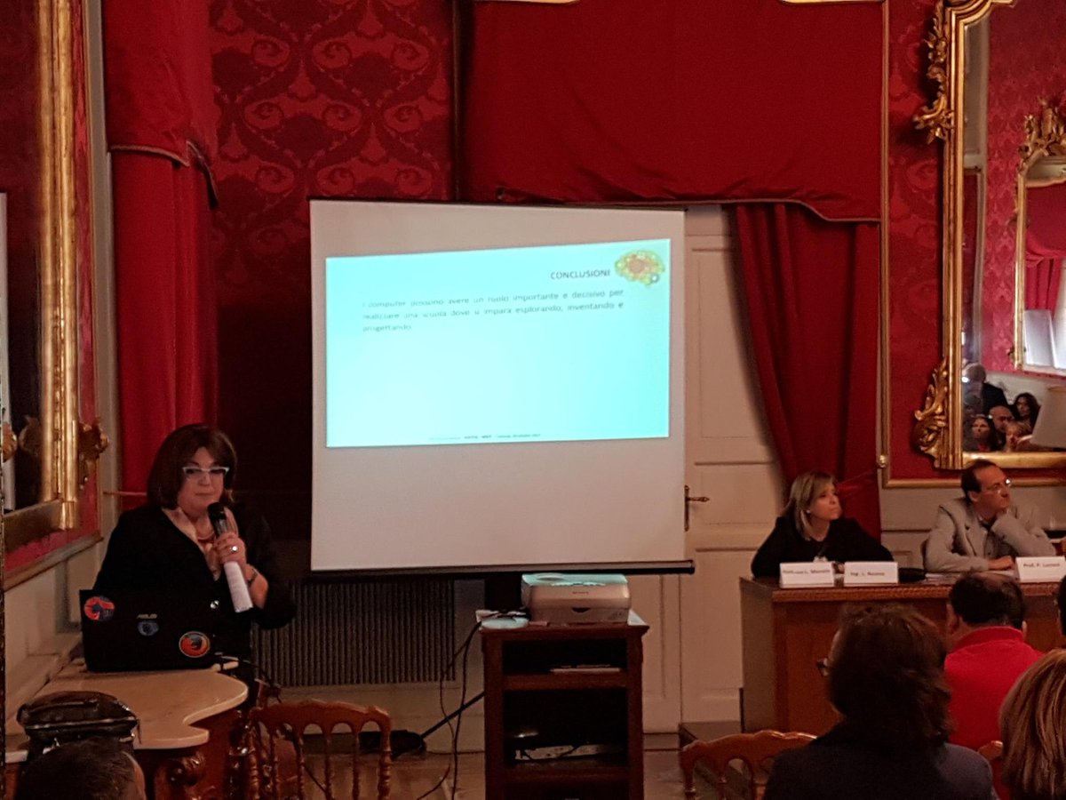 JoomlaCalabria's tweet photo. Programmare è l’esperienza più importante che possa essere fatta a scuola, Annarosa Serpe a @DIGITALmeet #DM17 #DM17ACosenza https://t.co/ibd8xjW8V8