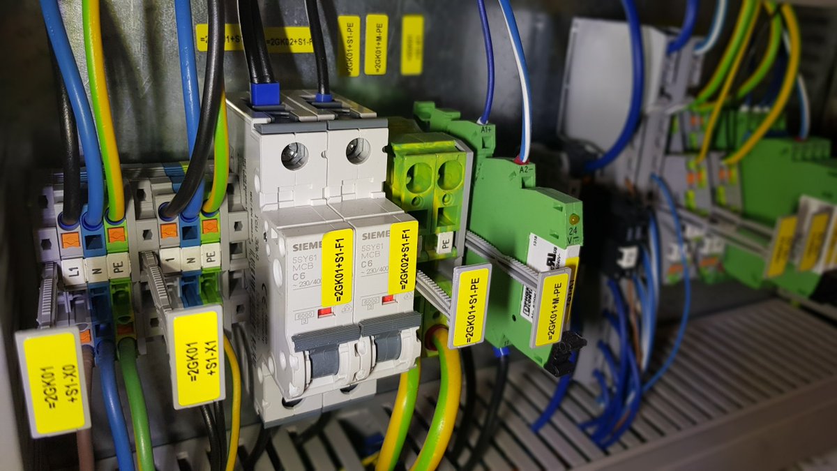 iAutomatyka_pl's tweet photo. #automationart #iautomatyka #automation #automatyka #środaminietydzieńginie #plc #automationgallery https://t.co/N2aDl0Q9Rs