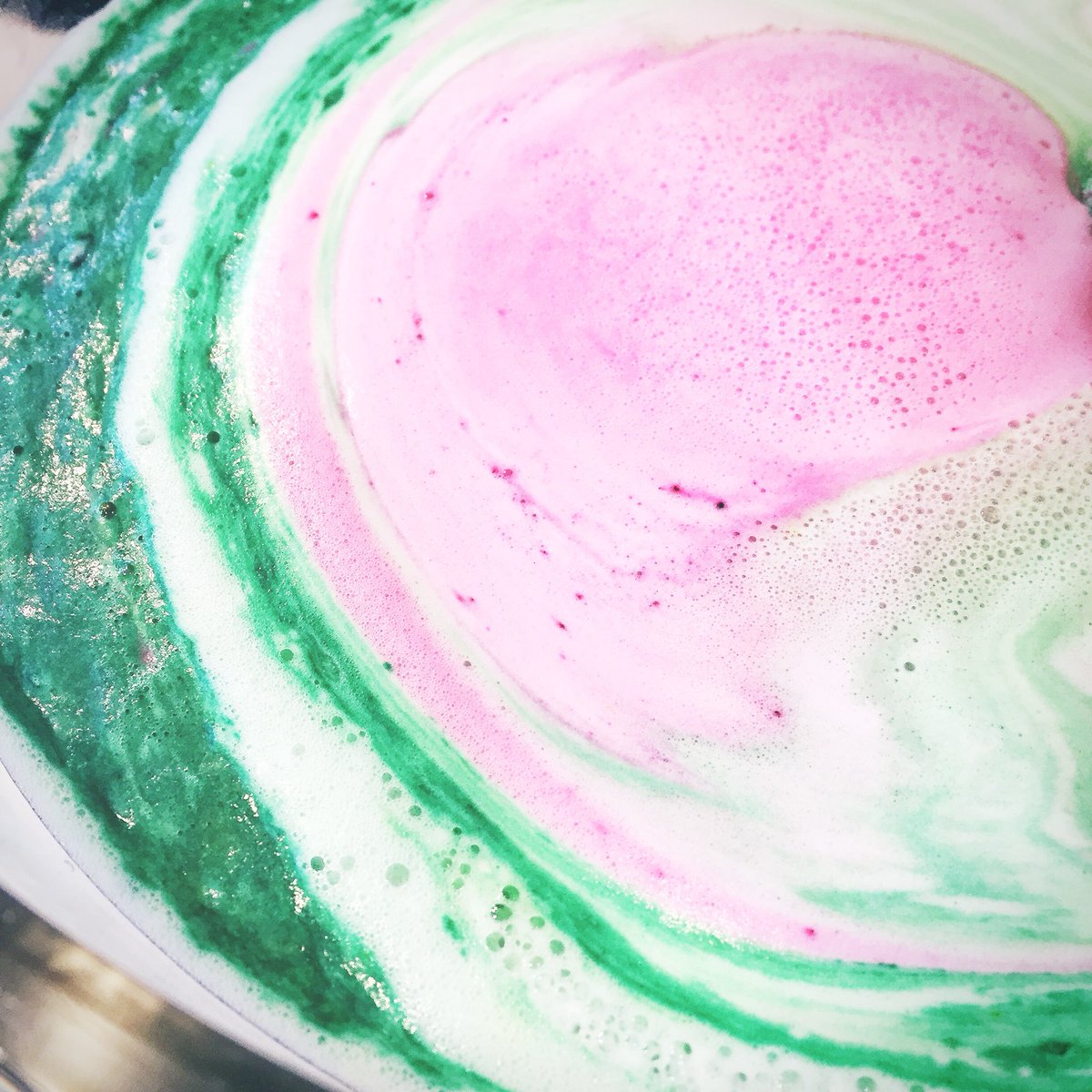 Lush Stirling tweet media