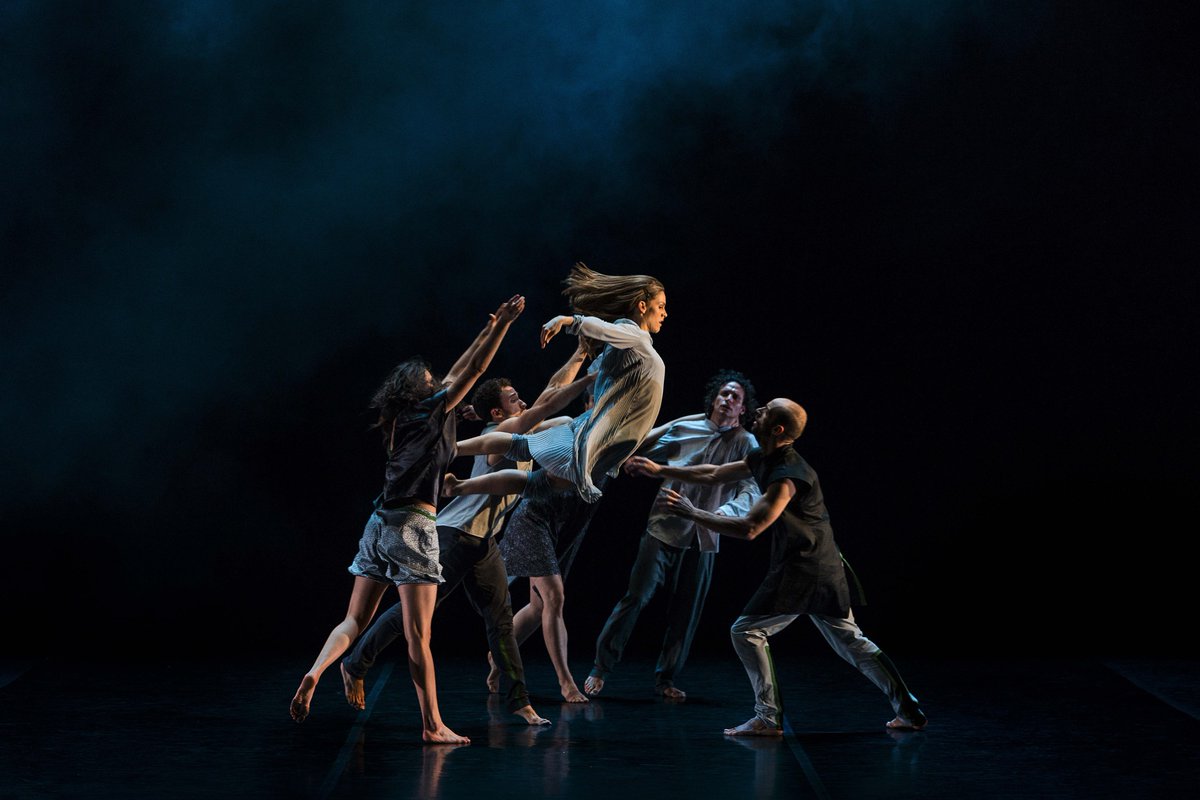 AytoBarbastro's tweet photo. "Danza Ples", con los bailarines Javier Monzón, @CristinaCasa4 y Yanier Gómez Nova, d @CNDanza, y @LaMovDanza https://t.co/ogEKVoacnV https://t.co/kUvi5TNIM1