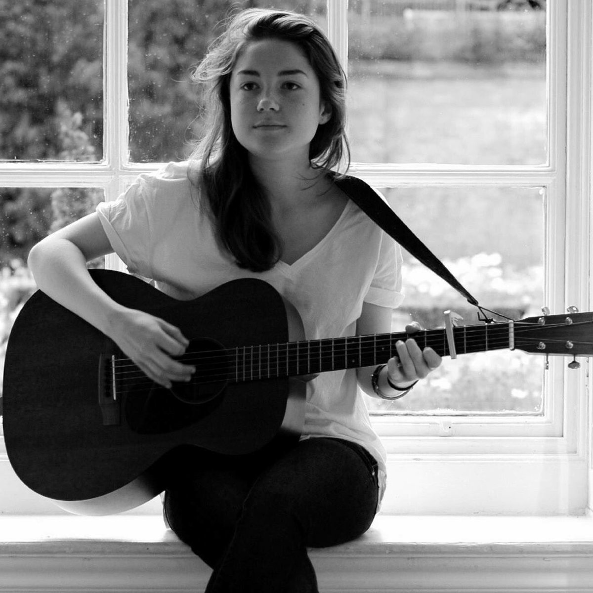 BunkCurridge's tweet photo. We’ve got a some weekend treats for you! Fri - live music from Vicki Sayers 🎶 Sat&amp;Sun - Pumpkin Carving 🎃🍁 #autumnnights #publife #livemusic https://t.co/pcBB6Ap3KQ