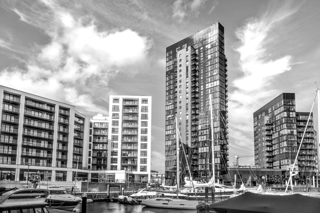 sotonmono's tweet photo. Southampton Photos of the Day - The Grapes &amp; Alexandra Wharf @HistoricalSoton @SeeSouthampton @iSouthampton @TheSotonGuide @InvestSoton https://t.co/Pmf835fEC6