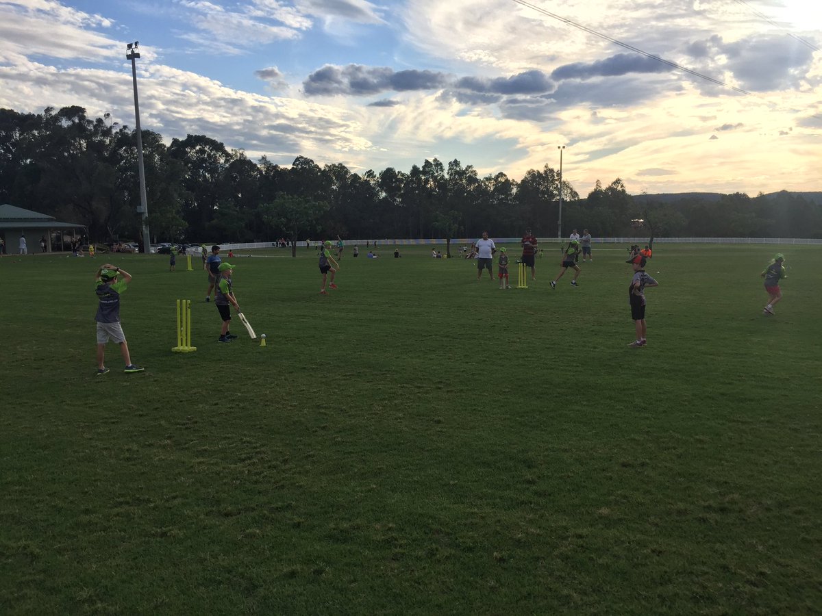 JakeBalnave's tweet photo. Great first #MILO #T20Blast session for @Gpcricket at Blue Hills thanks to @AndyMeikle9 for showing the kids and parents the ropes 🏏 #PJCA https://t.co/nz261aWk5f