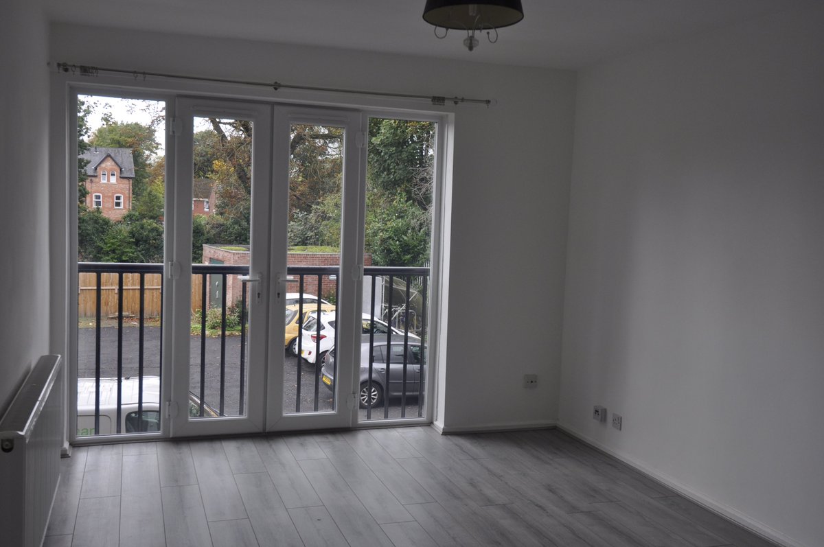 tigerpropertyp's tweet photo. AVAILABLE NOW - recently refurbed #onebedroom apartment in #Withington. https://t.co/qTmgSQ8SLZ https://t.co/QsL2i7tcuY