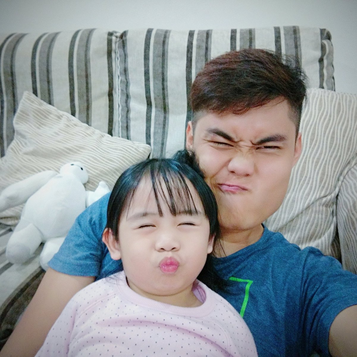amadeusdonovan's tweet photo. Trying to see who can make the best reaction 😂
#BayMax #Life #DonovanStyle #Reaction #FaceImpression #Donovan https://t.co/4aGHUbcyp1