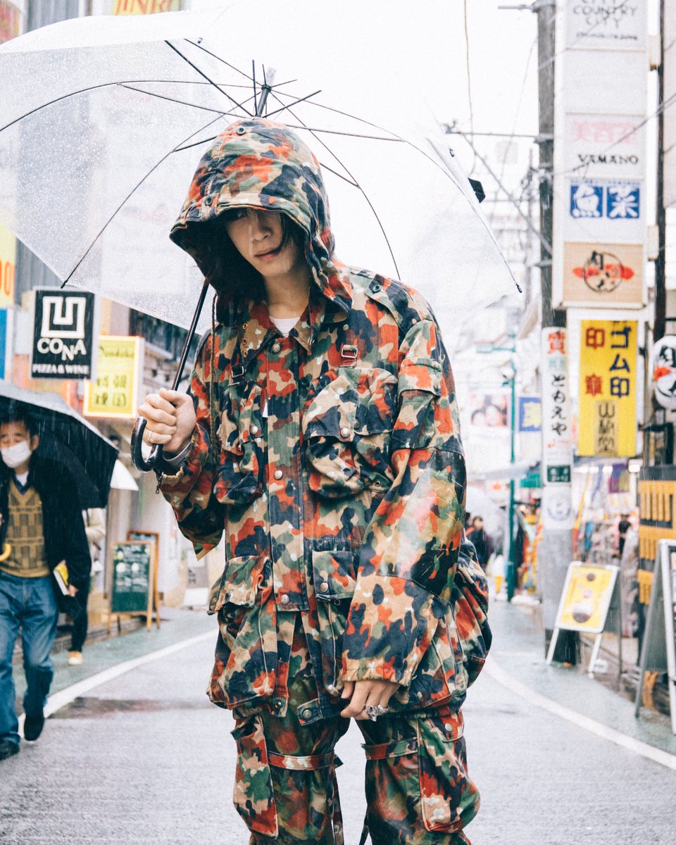 TAROCK_TOKYO's tweet photo. 【入荷商品】
スイス軍 マウンテンジャケット ¥9900+tax
🇨🇭 https://t.co/qyqkKuHN0X
