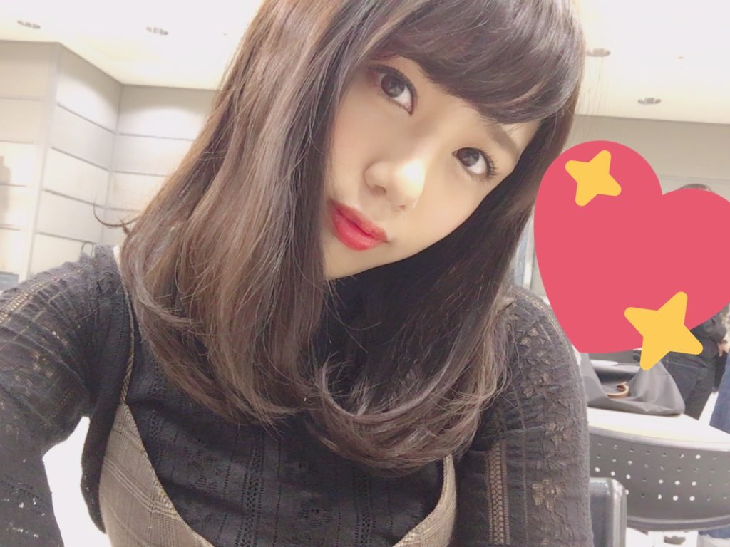 pon_a___'s tweet photo. C'DT.V ハロウィン音/楽祭
皆さん観てくださいね 👻❤️

髪の色いい感じに抜けてきた 🙆🏻✨

#Pontw https://t.co/naOW6jq9aO