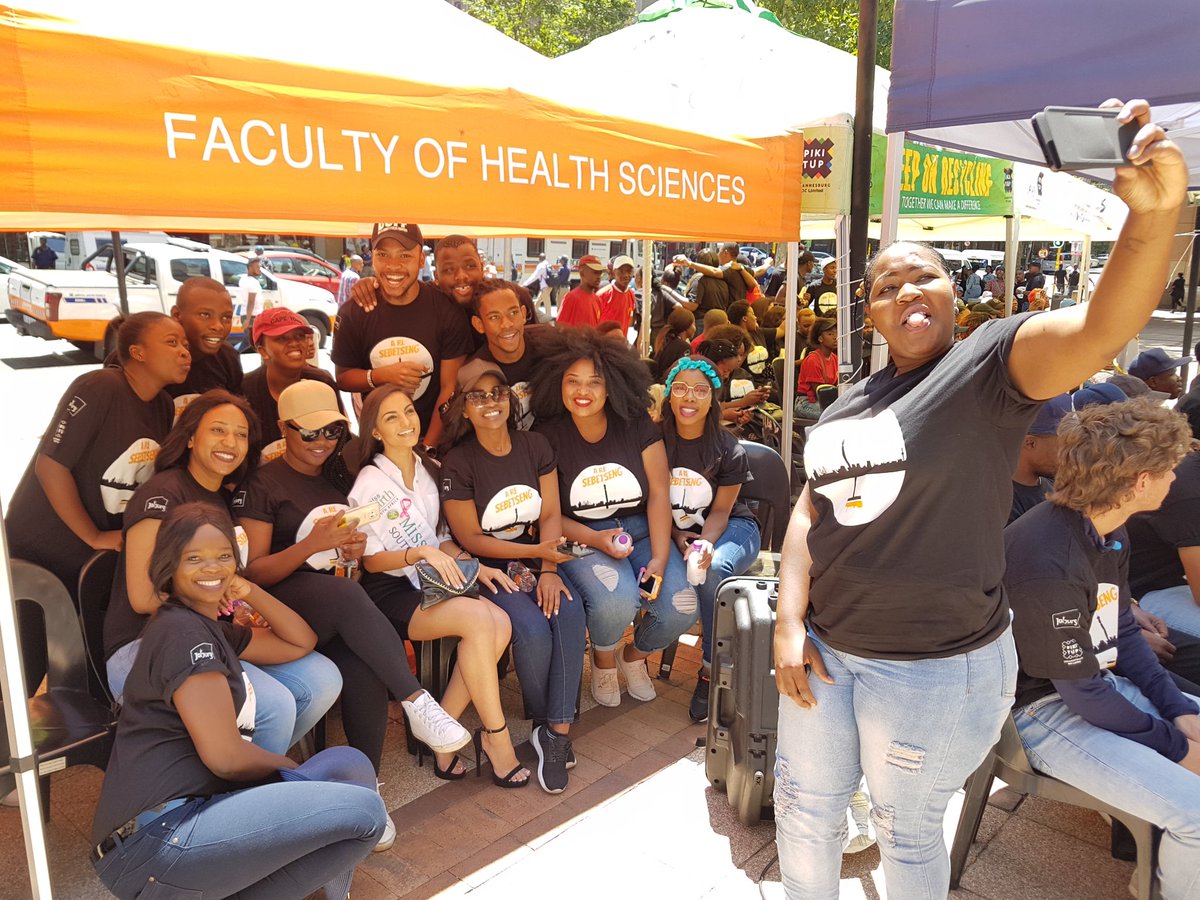 missearth_sa's tweet photo. Ahead of official pledge signing for #AreSebetseng with new partners and support. With our team from @CityofJoburgZA @CleanerJoburg ♻ https://t.co/4S4ezjoq1H
