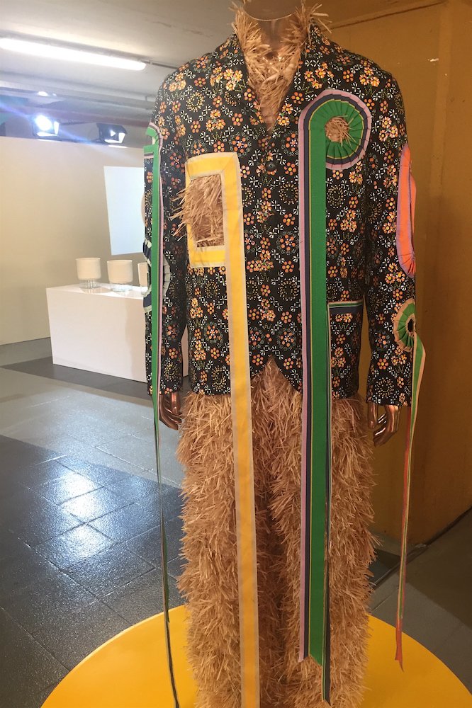 ARTSTHREAD's tweet photo. Our reporter @robert_urquhart reports #DDW17 #dutchdesignweek with @DAEnews @CraftsNL @WDE_tweets @designperron +++ https://t.co/ygal66VAaA https://t.co/kOKmuvhZZK