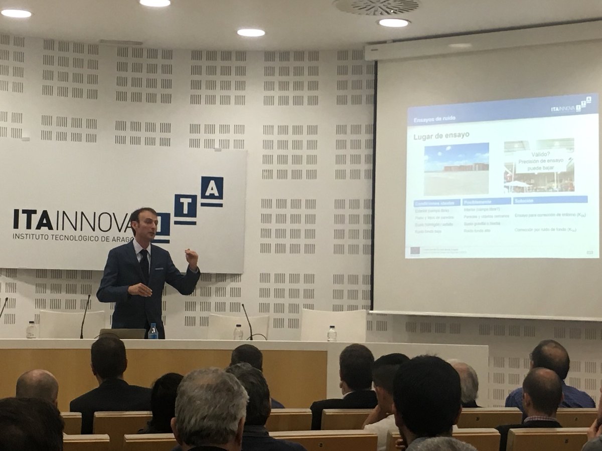 Cómo se mide el #ruidoMáquinas <a href="/IgnacioAinsaCla/">Ignacio Ainsa</a> ingeniero de @ITAINNOVA nos lo cuenta en lajornada de <a href="/ANMOPYC_es/">ANMOPYC</a> patrocinio @bruelkjaer_ES