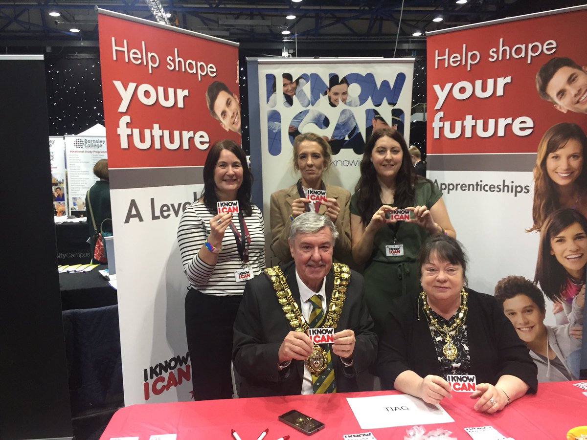 IKICbarnsley's tweet photo. The mayor of Barnsley enjoying the stalls at Ambition Barnsley event! #ikic #AmbitionBarnsley https://t.co/dteTvnqYHf