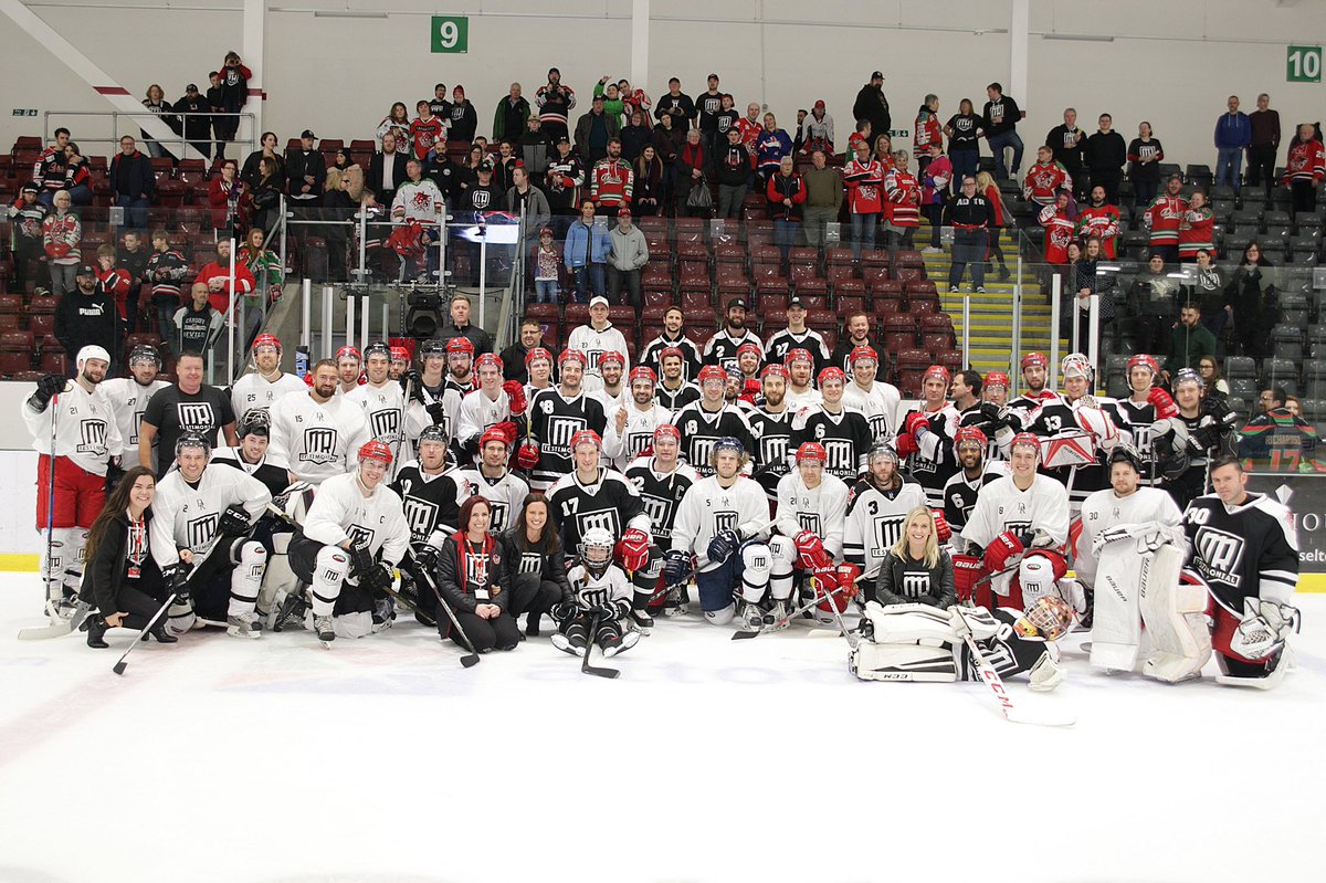 Biggest thank you to EVERYONE for last night! Special mention to <a href="/helenbrabon/">Helen</a> and Richard for giving up their time to take amazing pictures!