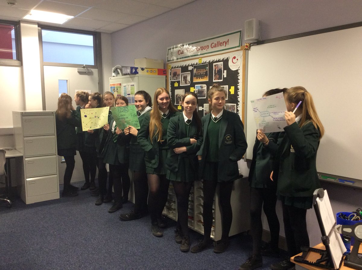StCeciliasITDep's tweet photo. Mr Murphy’s class learning about the inner workings of a computer @StCeciliasDerry #hardware #CPU #Motherboard #Futurecomputerscientists https://t.co/8lJWtOziVD
